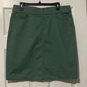NWOT Liz Claiborne Green Skirt